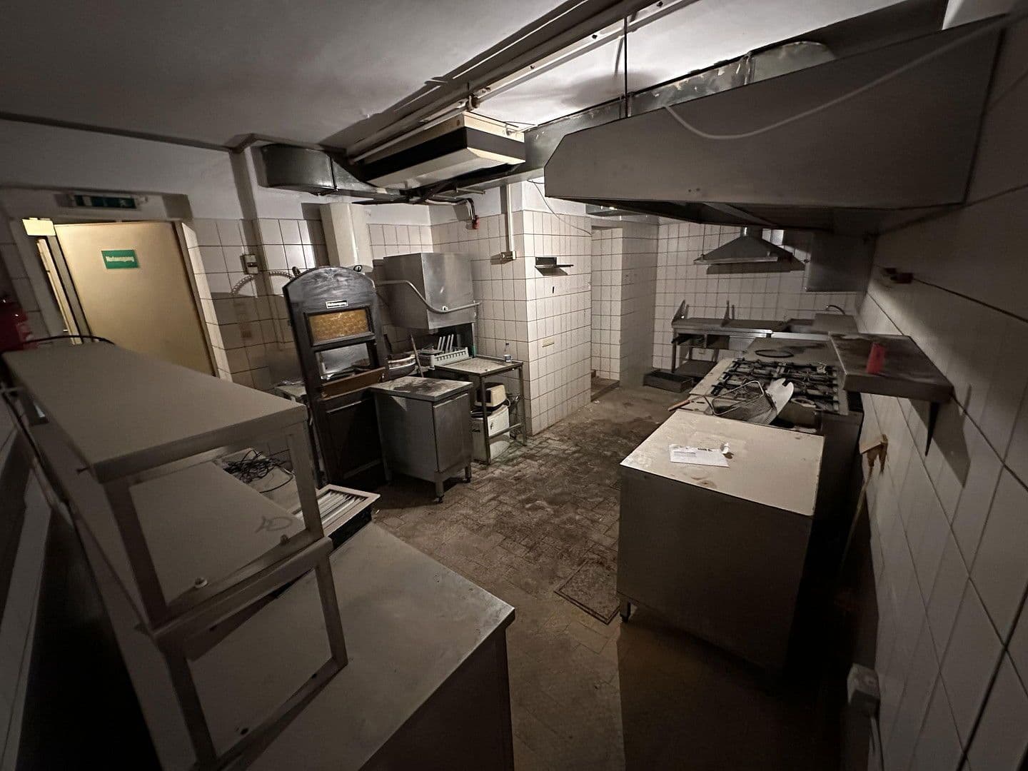 Prenájom nebytového priestoru 164 m², Untere Königsstrasse, Kassel, Hesensko Prenájom nebytového priestoru 164 m², Untere Königsstrasse, Kassel, Hesensko