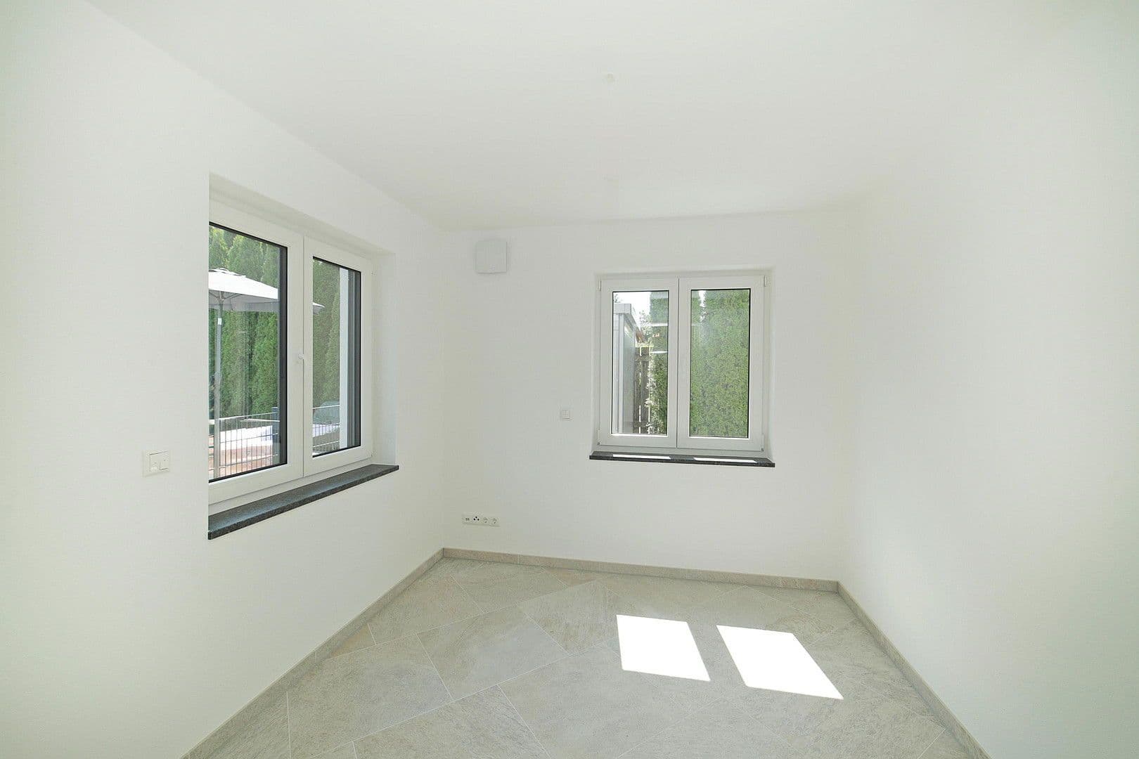 Predaj domu 153 m², pozemek 206 m², Erlenweg, Brunnthal, Bavorsko Predaj domu 153 m², pozemek 206 m², Erlenweg, Brunnthal, Bavorsko