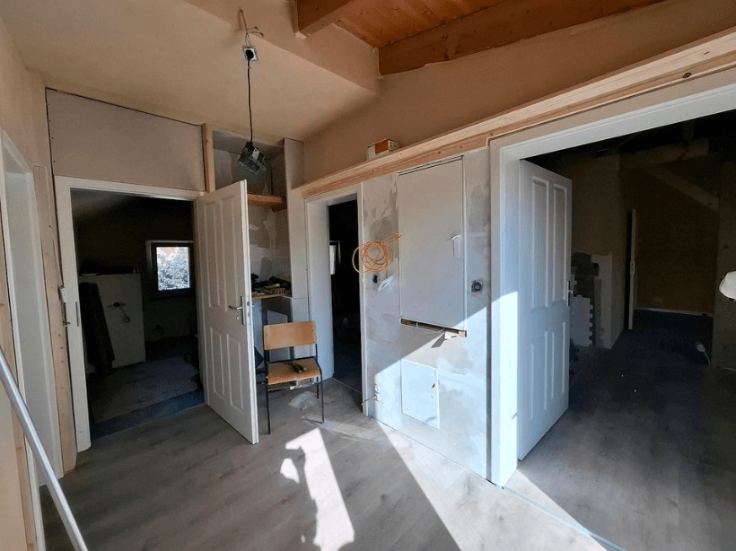 Predaj domu 208 m², pozemek 474 m², Albertshofen, Bavorsko Predaj domu 208 m², pozemek 474 m², Albertshofen, Bavorsko