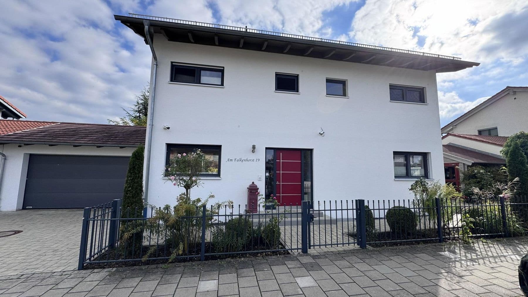 Predaj domu 165 m², pozemek 679 m², Am Falkenhorst 19, Hilpoltstein, Bavorsko Predaj domu 165 m², pozemek 679 m², Am Falkenhorst 19, Hilpoltstein, Bavorsko