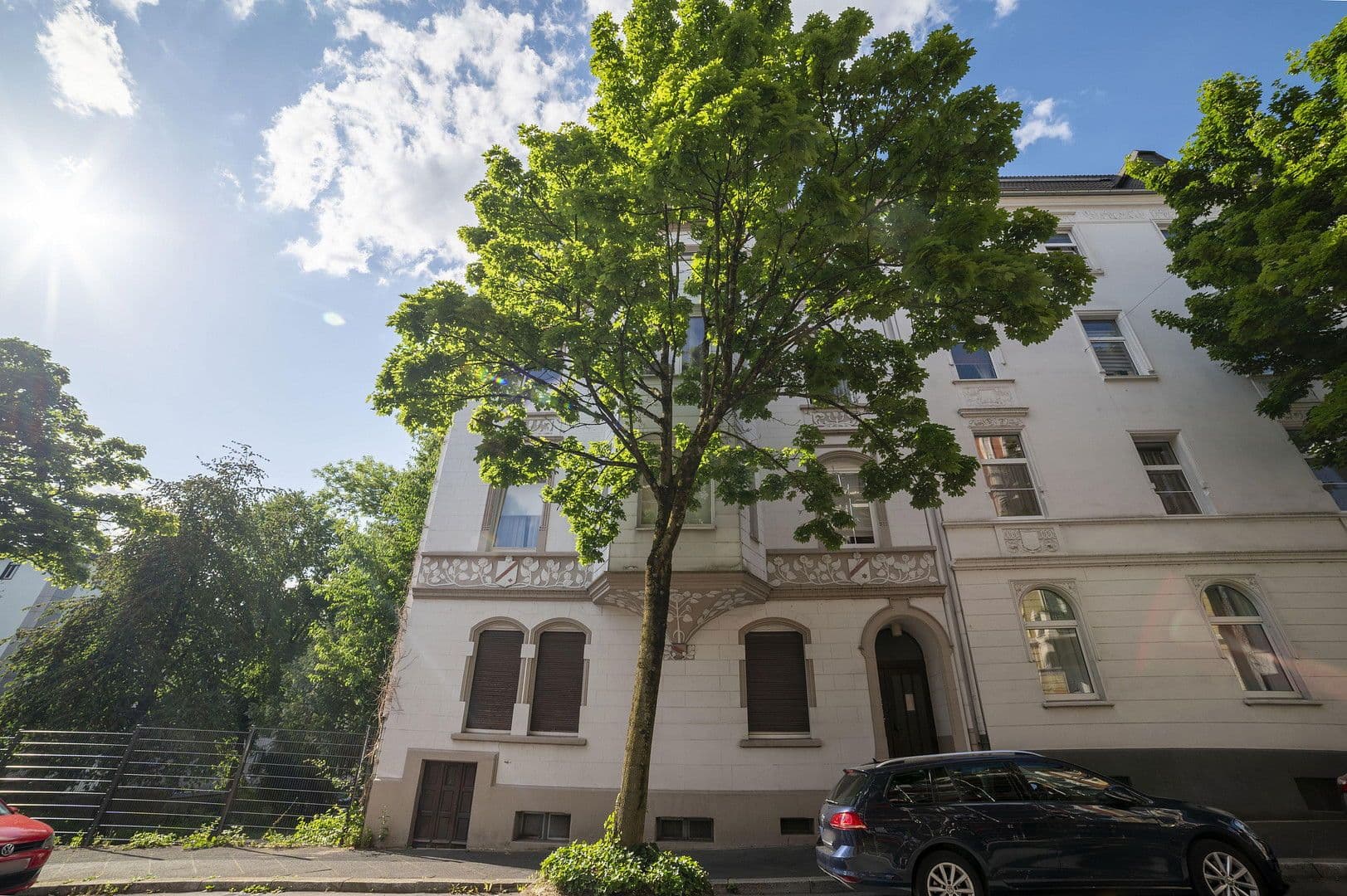 Prenájom bytu 4-izbový 100 m², Wittensteinstraße 137, Wuppertal, Severné Porýnie - Westfálsko Prenájom bytu 4-izbový 100 m², Wittensteinstraße 137, Wuppertal, Severné Porýnie - Westfálsko