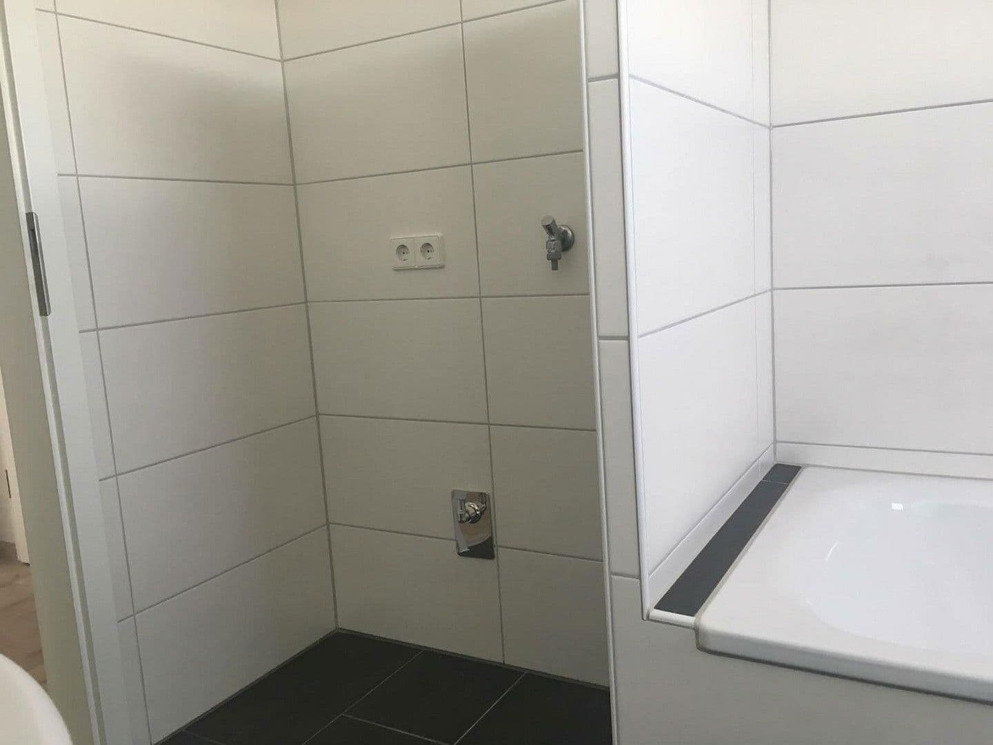 Predaj bytu 3-izbový 90 m², Walldorf, Bádensko-Wurttembersko Predaj bytu 3-izbový 90 m², Walldorf, Bádensko-Wurttembersko