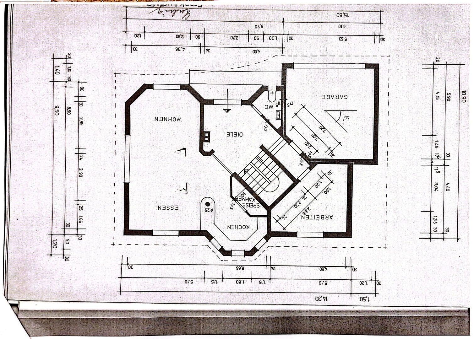Predaj domu 175 m², pozemek 757 m², Krokusweg 1, Münsingen, Bádensko-Wurttembersko Predaj domu 175 m², pozemek 757 m², Krokusweg 1, Münsingen, Bádensko-Wurttembersko