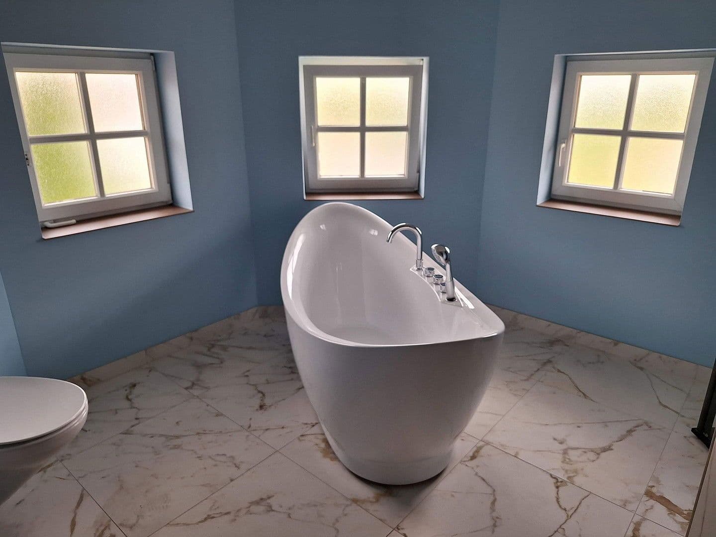 Predaj domu 175 m², pozemek 757 m², Krokusweg 1, Münsingen, Bádensko-Wurttembersko Predaj domu 175 m², pozemek 757 m², Krokusweg 1, Münsingen, Bádensko-Wurttembersko