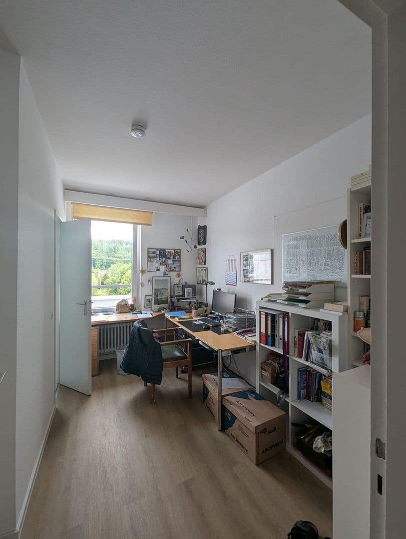 Prenájom bytu 4-izbový 121 m², Pforzheim, Bádensko-Wurttembersko Prenájom bytu 4-izbový 121 m², Pforzheim, Bádensko-Wurttembersko