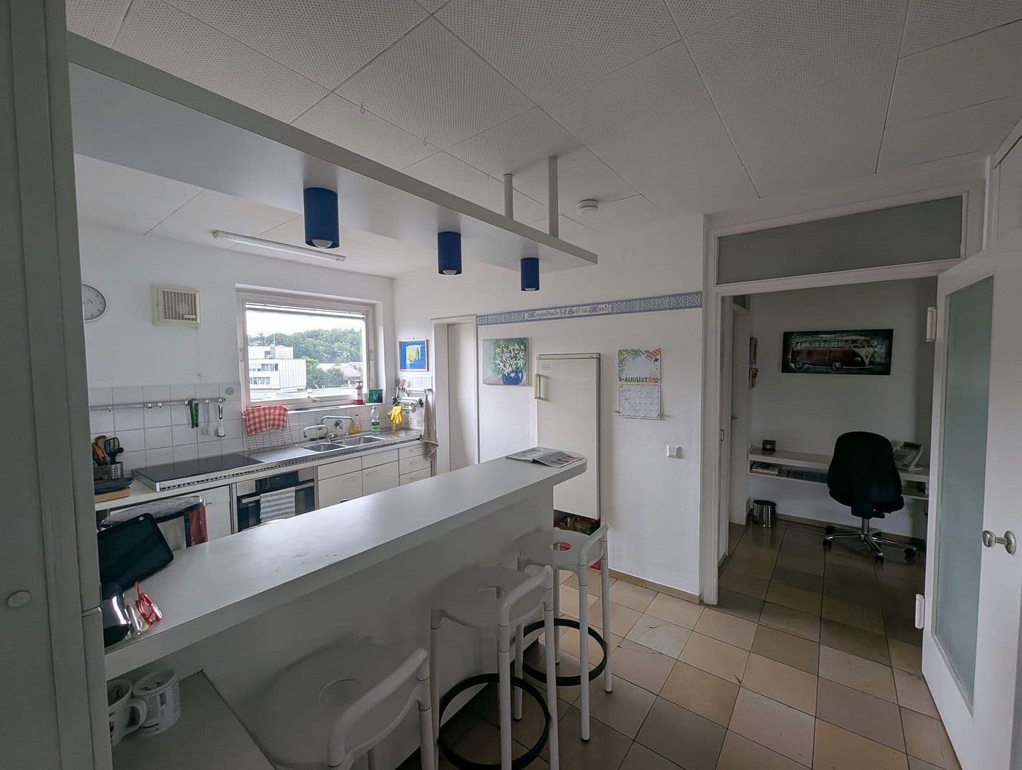 Prenájom bytu 4-izbový 121 m², Pforzheim, Bádensko-Wurttembersko Prenájom bytu 4-izbový 121 m², Pforzheim, Bádensko-Wurttembersko