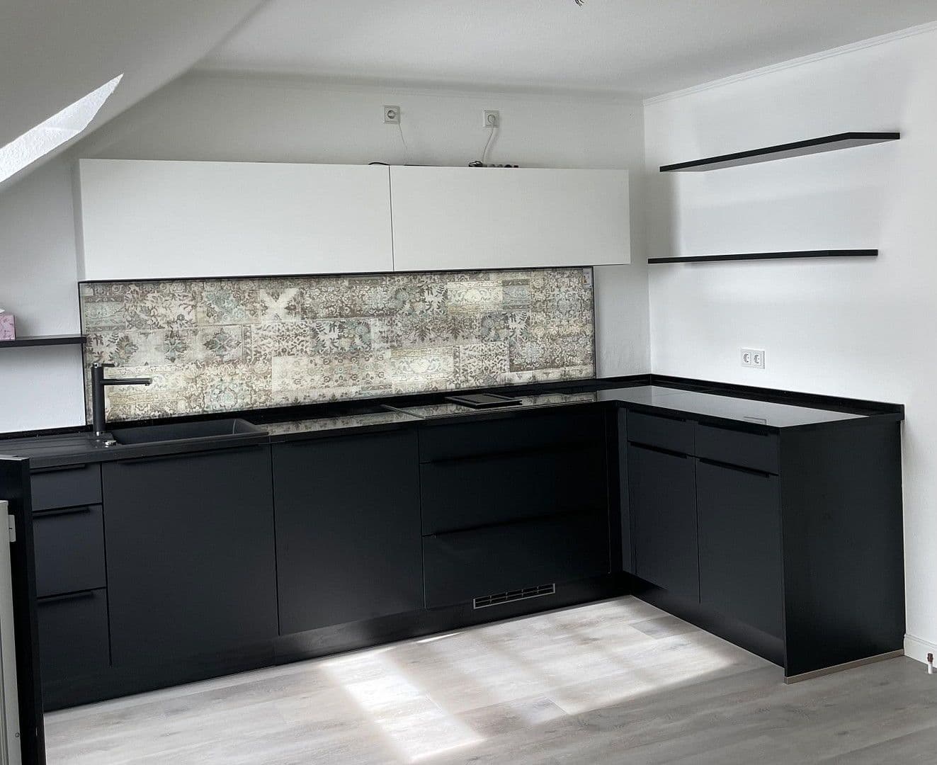 Predaj domu 360 m², pozemek 1.240 m², Paustian-Ring 122, Bad Bramstedt, Šlezvicko-Holštajnsko Predaj domu 360 m², pozemek 1.240 m², Paustian-Ring 122, Bad Bramstedt, Šlezvicko-Holštajnsko