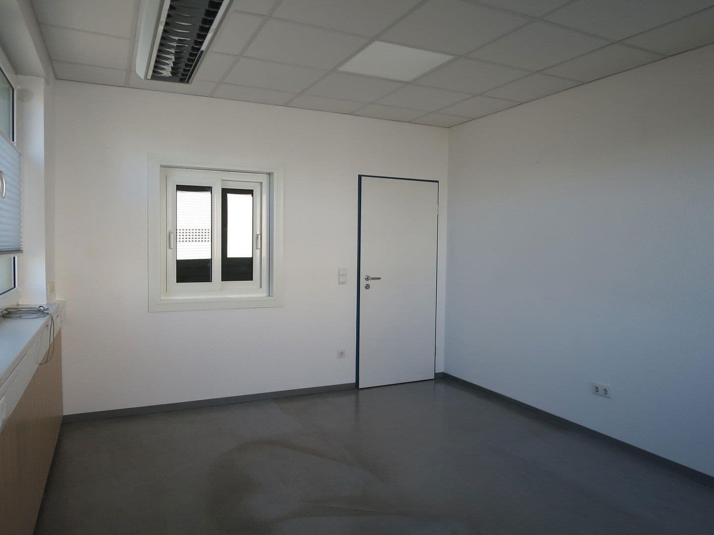 Prenájom nebytového priestoru 1.700 m², Windmüllerstr. 50, Lippstadt, Severné Porýnie - Westfálsko Prenájom nebytového priestoru 1.700 m², Windmüllerstr. 50, Lippstadt, Severné Porýnie - Westfálsko