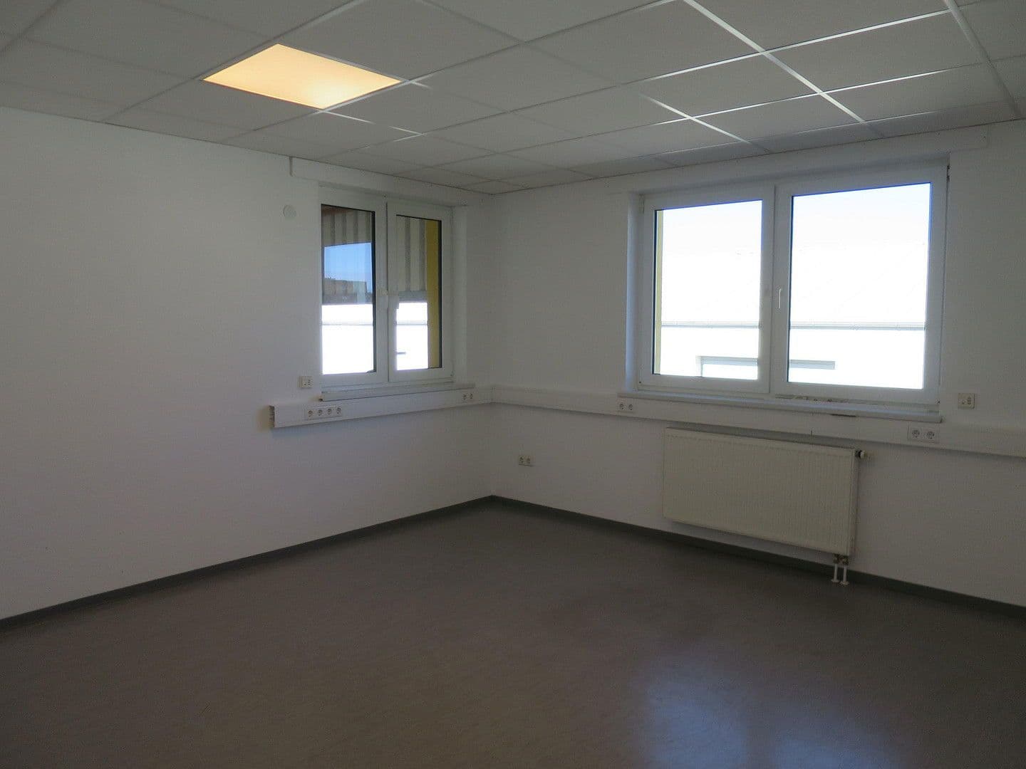 Prenájom nebytového priestoru 1.700 m², Windmüllerstr. 50, Lippstadt, Severné Porýnie - Westfálsko Prenájom nebytového priestoru 1.700 m², Windmüllerstr. 50, Lippstadt, Severné Porýnie - Westfálsko