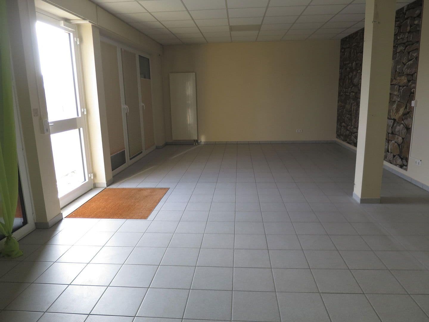 Prenájom nebytového priestoru 1.700 m², Windmüllerstr. 50, Lippstadt, Severné Porýnie - Westfálsko Prenájom nebytového priestoru 1.700 m², Windmüllerstr. 50, Lippstadt, Severné Porýnie - Westfálsko