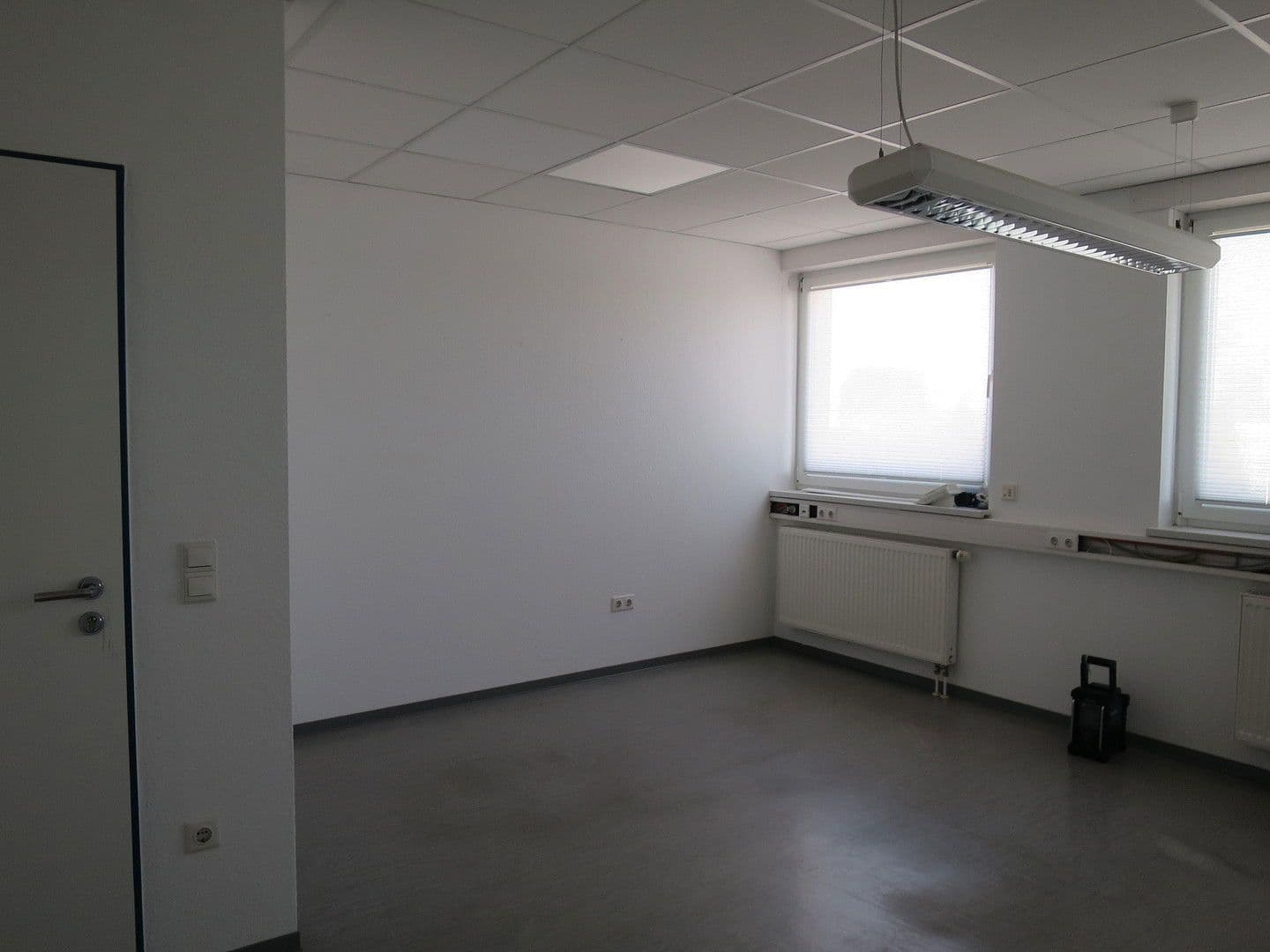 Prenájom nebytového priestoru 1.700 m², Windmüllerstr. 50, Lippstadt, Severné Porýnie - Westfálsko Prenájom nebytového priestoru 1.700 m², Windmüllerstr. 50, Lippstadt, Severné Porýnie - Westfálsko