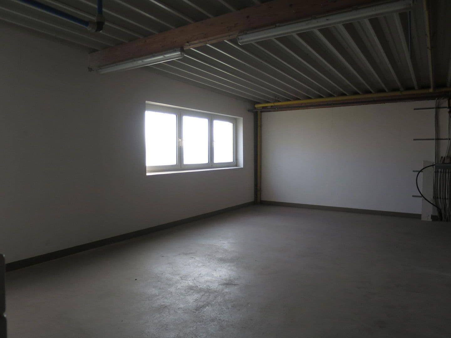 Prenájom nebytového priestoru 1.700 m², Windmüllerstr. 50, Lippstadt, Severné Porýnie - Westfálsko Prenájom nebytového priestoru 1.700 m², Windmüllerstr. 50, Lippstadt, Severné Porýnie - Westfálsko