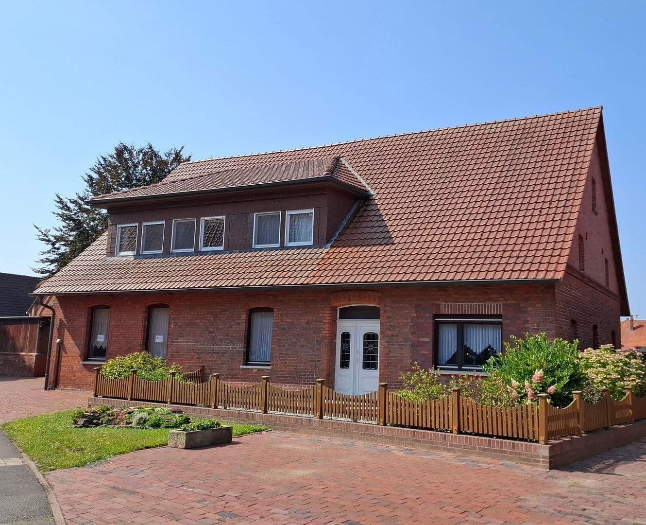 Predaj domu 240 m², pozemek 1.970 m², Petershagen, Severné Porýnie - Westfálsko Predaj domu 240 m², pozemek 1.970 m², Petershagen, Severné Porýnie - Westfálsko