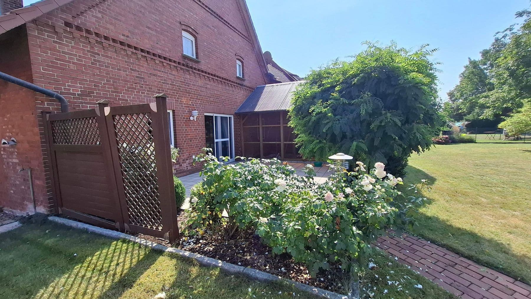 Predaj domu 240 m², pozemek 1.970 m², Petershagen, Severné Porýnie - Westfálsko Predaj domu 240 m², pozemek 1.970 m², Petershagen, Severné Porýnie - Westfálsko