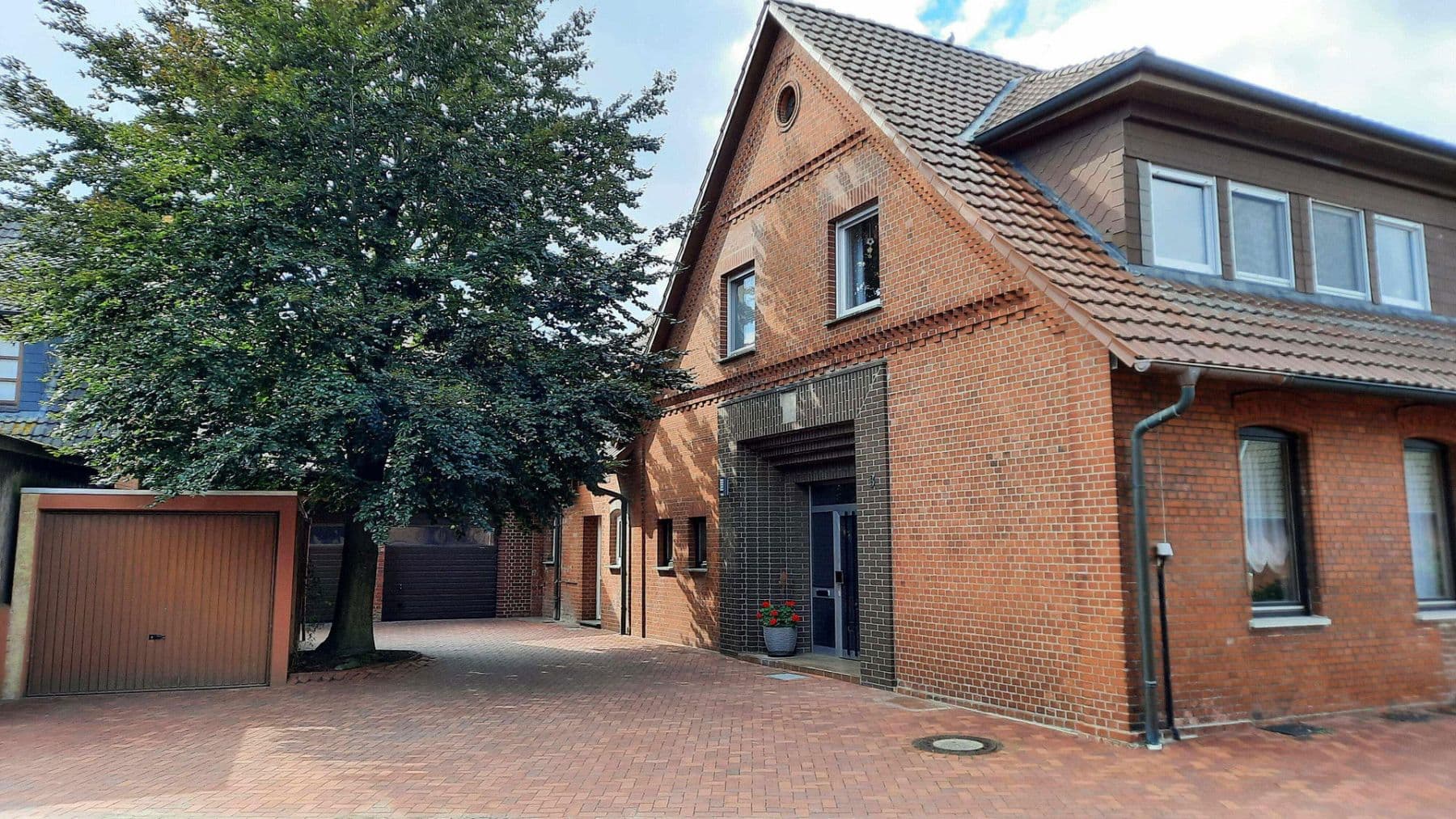 Predaj domu 240 m², pozemek 1.970 m², Petershagen, Severné Porýnie - Westfálsko Predaj domu 240 m², pozemek 1.970 m², Petershagen, Severné Porýnie - Westfálsko