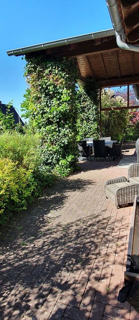 Predaj domu 270 m², pozemek 1.648 m², Hermersberg, Porýnie-Falcko Predaj domu 270 m², pozemek 1.648 m², Hermersberg, Porýnie-Falcko