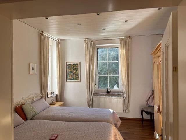 Predaj domu 240 m², pozemek 2.468 m², Mürlenbach, Porýnie-Falcko Predaj domu 240 m², pozemek 2.468 m², Mürlenbach, Porýnie-Falcko