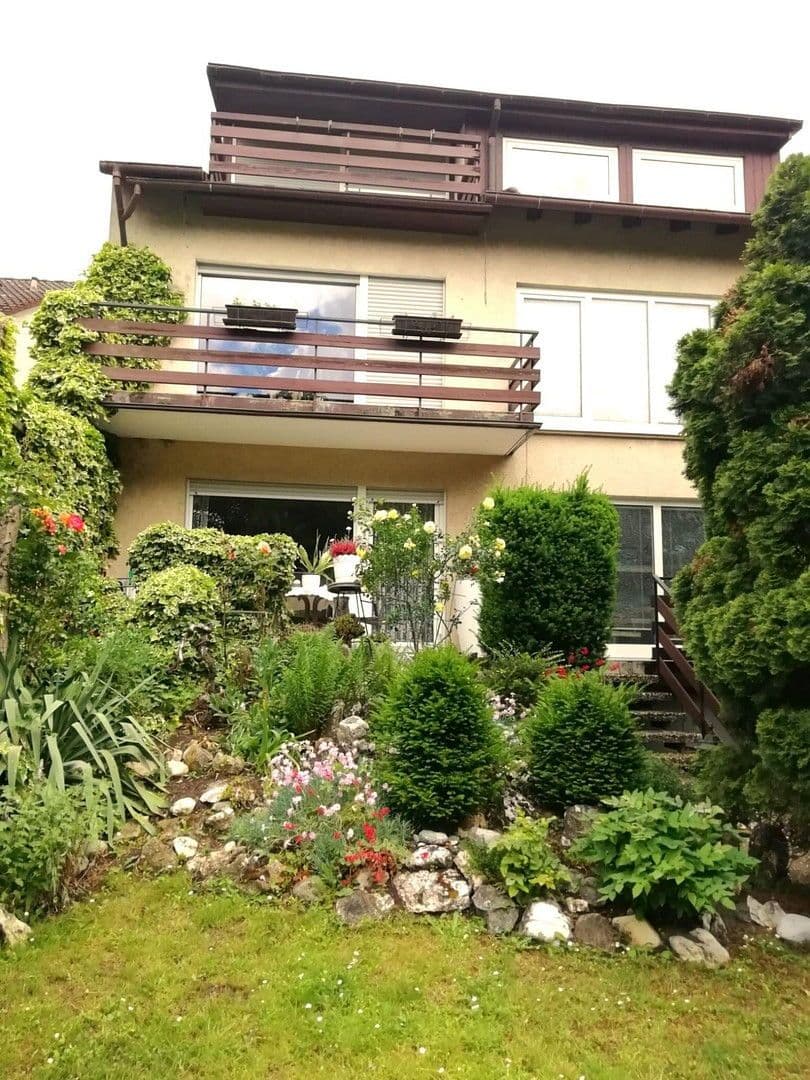 Predaj domu 260 m², pozemek 426 m², Nieder-Olm, Porýnie-Falcko Predaj domu 260 m², pozemek 426 m², Nieder-Olm, Porýnie-Falcko