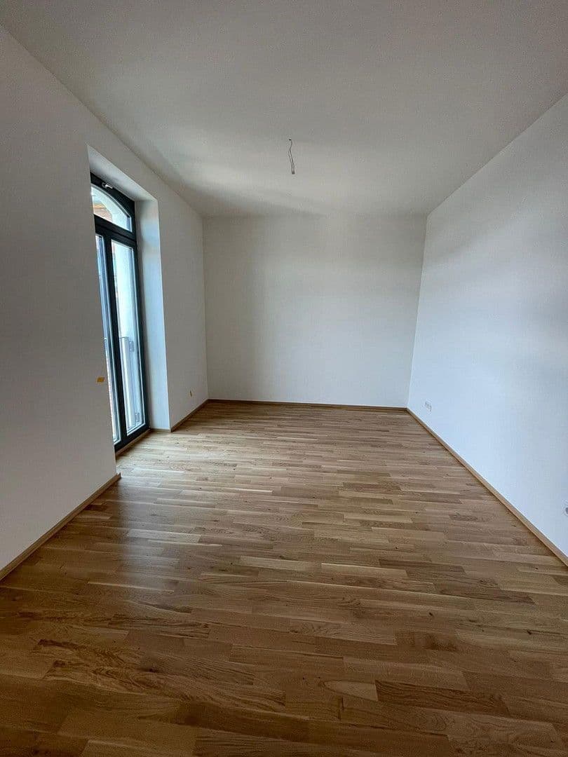 Prenájom bytu 2-izbový 77 m², Leonhardstr. 29, Nürnberg, Bavorsko Prenájom bytu 2-izbový 77 m², Leonhardstr. 29, Nürnberg, Bavorsko