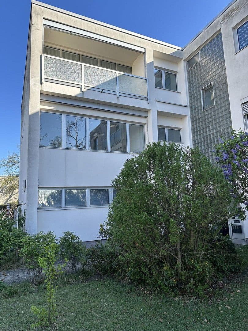 Prenájom nebytového priestoru 640 m², Berlin, Berlín Prenájom nebytového priestoru 640 m², Berlin, Berlín