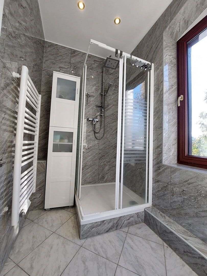 Predaj domu 247 m², pozemek 710 m², Mühlau, Sasko Predaj domu 247 m², pozemek 710 m², Mühlau, Sasko