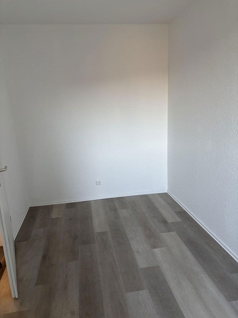 Prenájom bytu 3-izbový 72 m², Holzwiesenstr. 15, Starzach, Bádensko-Wurttembersko Prenájom bytu 3-izbový 72 m², Holzwiesenstr. 15, Starzach, Bádensko-Wurttembersko