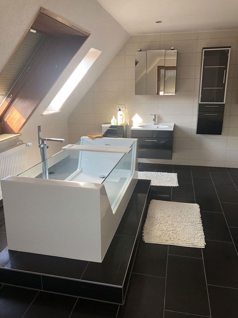 Predaj domu 138 m², pozemek 544 m², Ostfildern, Bádensko-Wurttembersko Predaj domu 138 m², pozemek 544 m², Ostfildern, Bádensko-Wurttembersko