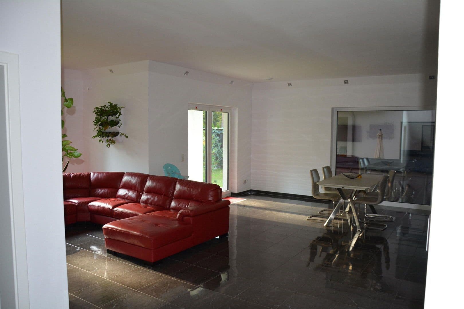 Predaj domu 368 m², pozemek 2.818 m², Borkwalde, Brandenbursko Predaj domu 368 m², pozemek 2.818 m², Borkwalde, Brandenbursko