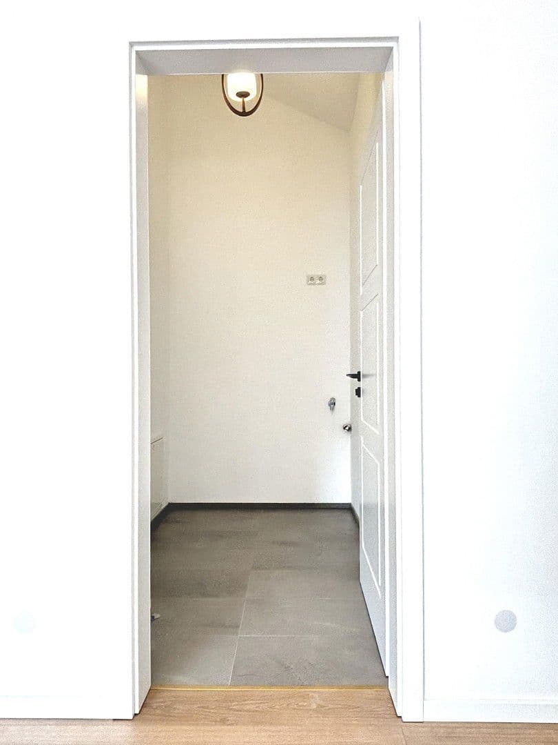 Prenájom bytu 4-izbový 149 m², Dingolfing, Bavorsko Prenájom bytu 4-izbový 149 m², Dingolfing, Bavorsko