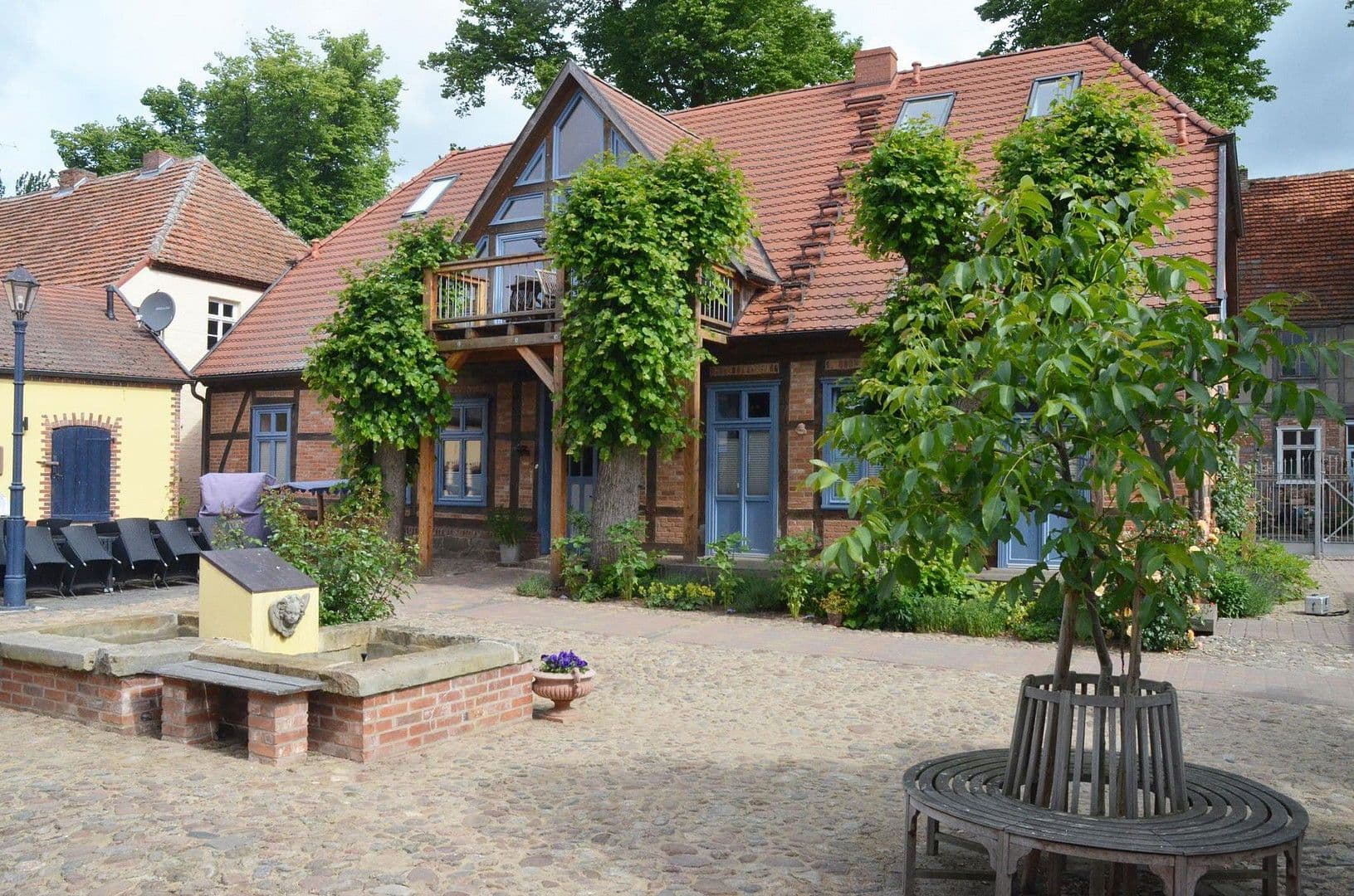 Predaj domu 546 m², pozemek 9.600 m², Lenzen (Elbe), Brandenbursko Predaj domu 546 m², pozemek 9.600 m², Lenzen (Elbe), Brandenbursko