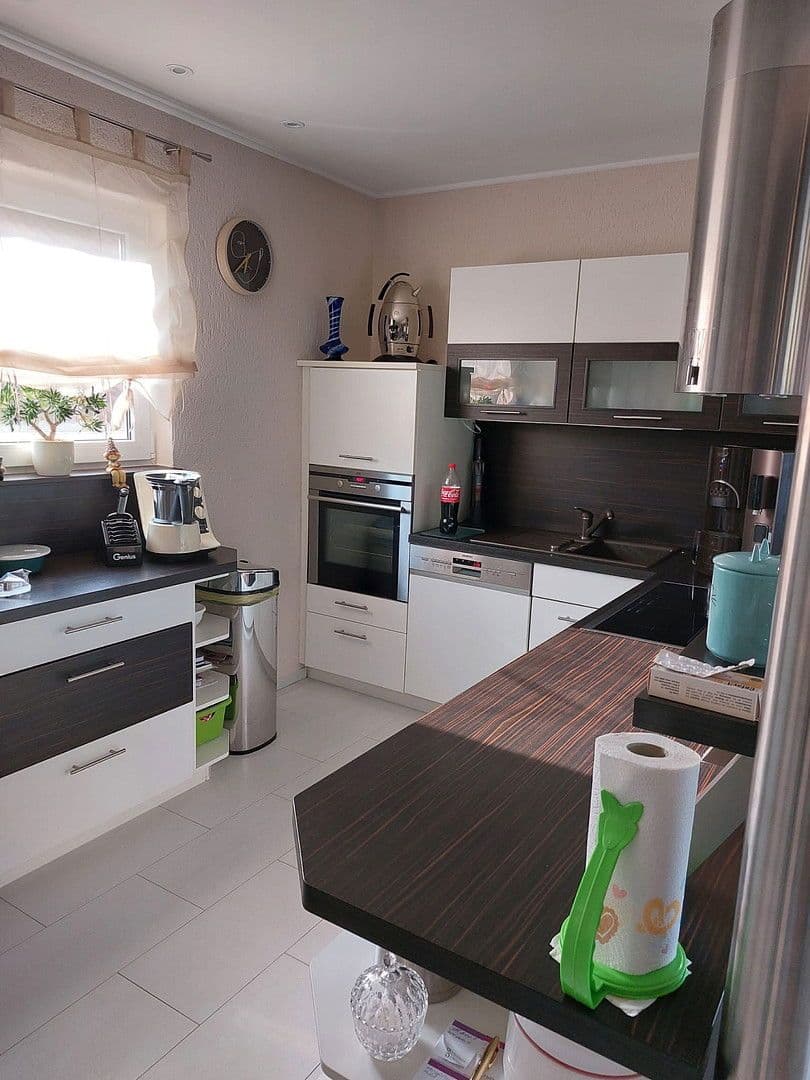 Predaj domu 176 m², pozemek 551 m², Am Schwefelgraben 3, Mühlhausen-Ehingen, Bádensko-Wurttembersko Predaj domu 176 m², pozemek 551 m², Am Schwefelgraben 3, Mühlhausen-Ehingen, Bádensko-Wurttembersko