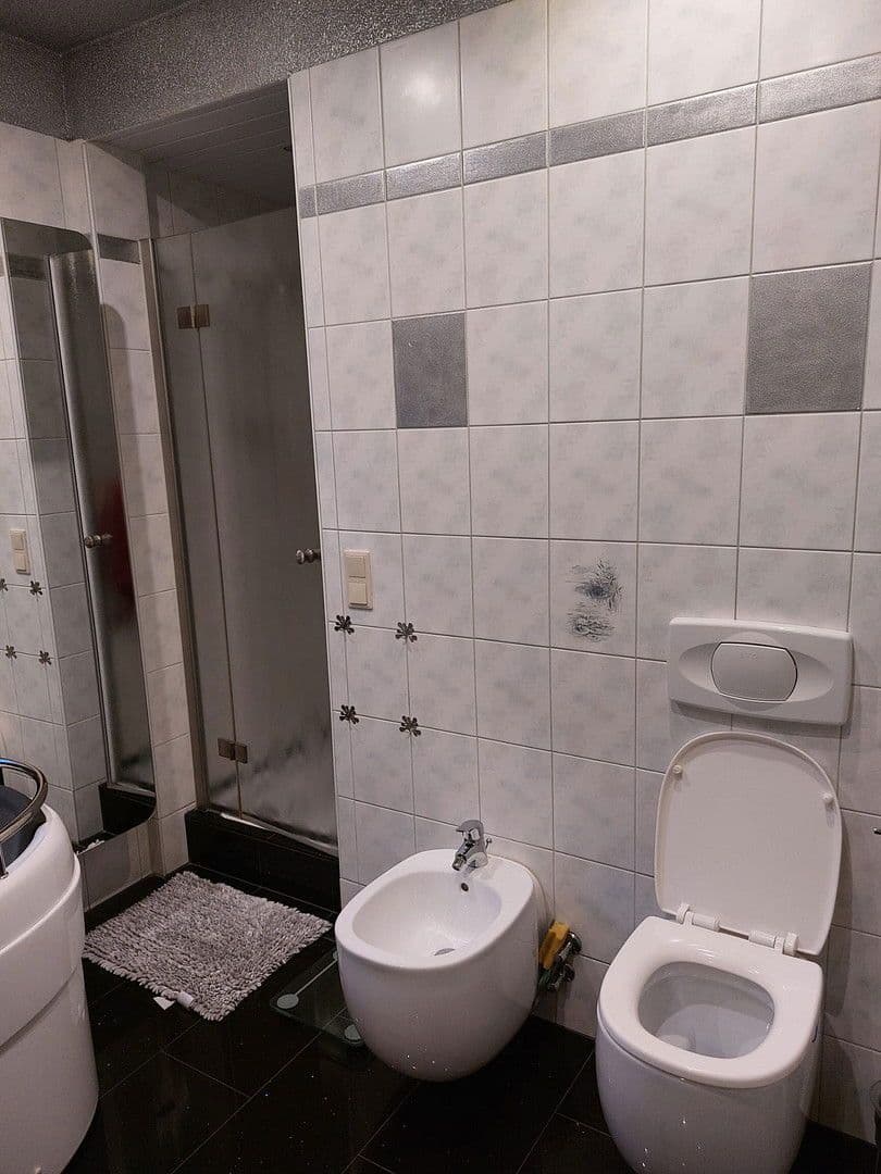 Predaj domu 176 m², pozemek 551 m², Am Schwefelgraben 3, Mühlhausen-Ehingen, Bádensko-Wurttembersko Predaj domu 176 m², pozemek 551 m², Am Schwefelgraben 3, Mühlhausen-Ehingen, Bádensko-Wurttembersko