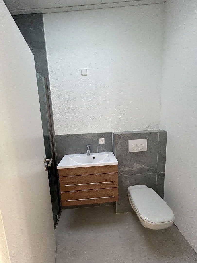 Prenájom bytu 2-izbový 65 m², Bretzfeld, Bádensko-Wurttembersko Prenájom bytu 2-izbový 65 m², Bretzfeld, Bádensko-Wurttembersko