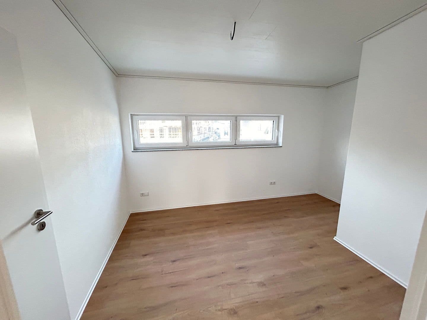 Prenájom bytu 2-izbový 65 m², Bretzfeld, Bádensko-Wurttembersko Prenájom bytu 2-izbový 65 m², Bretzfeld, Bádensko-Wurttembersko