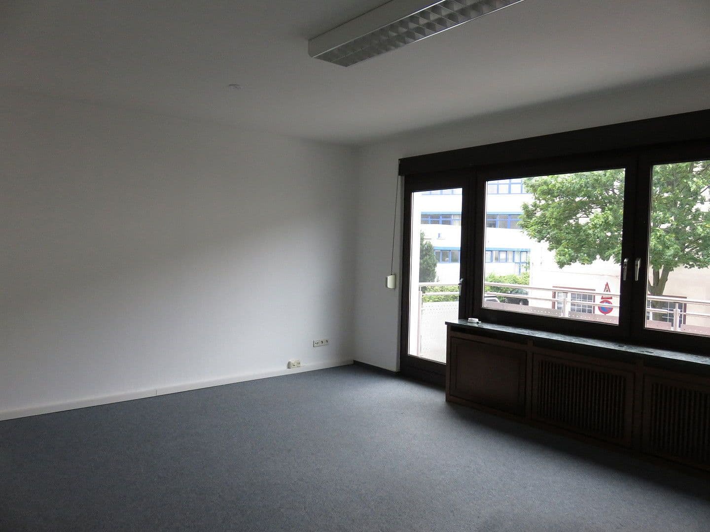 Predaj domu 365 m², pozemek 361 m², Wolfsburg, Dolné Sasko Predaj domu 365 m², pozemek 361 m², Wolfsburg, Dolné Sasko