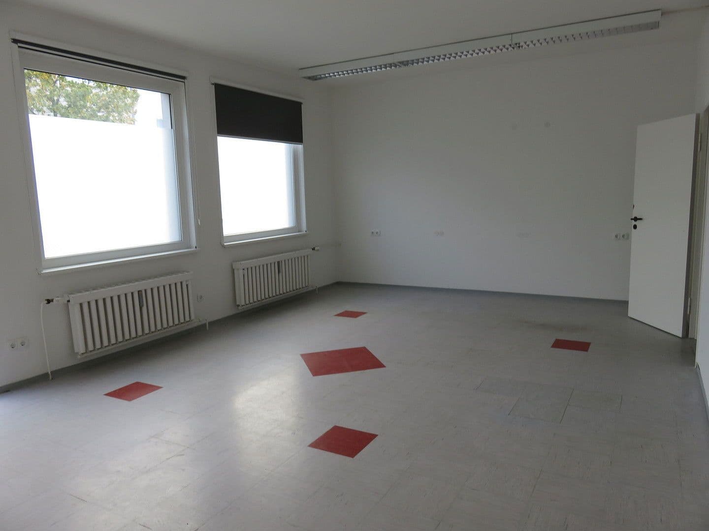 Predaj domu 365 m², pozemek 361 m², Wolfsburg, Dolné Sasko Predaj domu 365 m², pozemek 361 m², Wolfsburg, Dolné Sasko