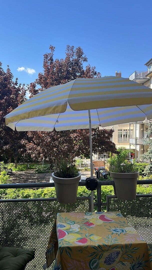 Prenájom bytu 2-izbový 63 m², Rathenaustraße 23, Erfurt, Durínsko Prenájom bytu 2-izbový 63 m², Rathenaustraße 23, Erfurt, Durínsko