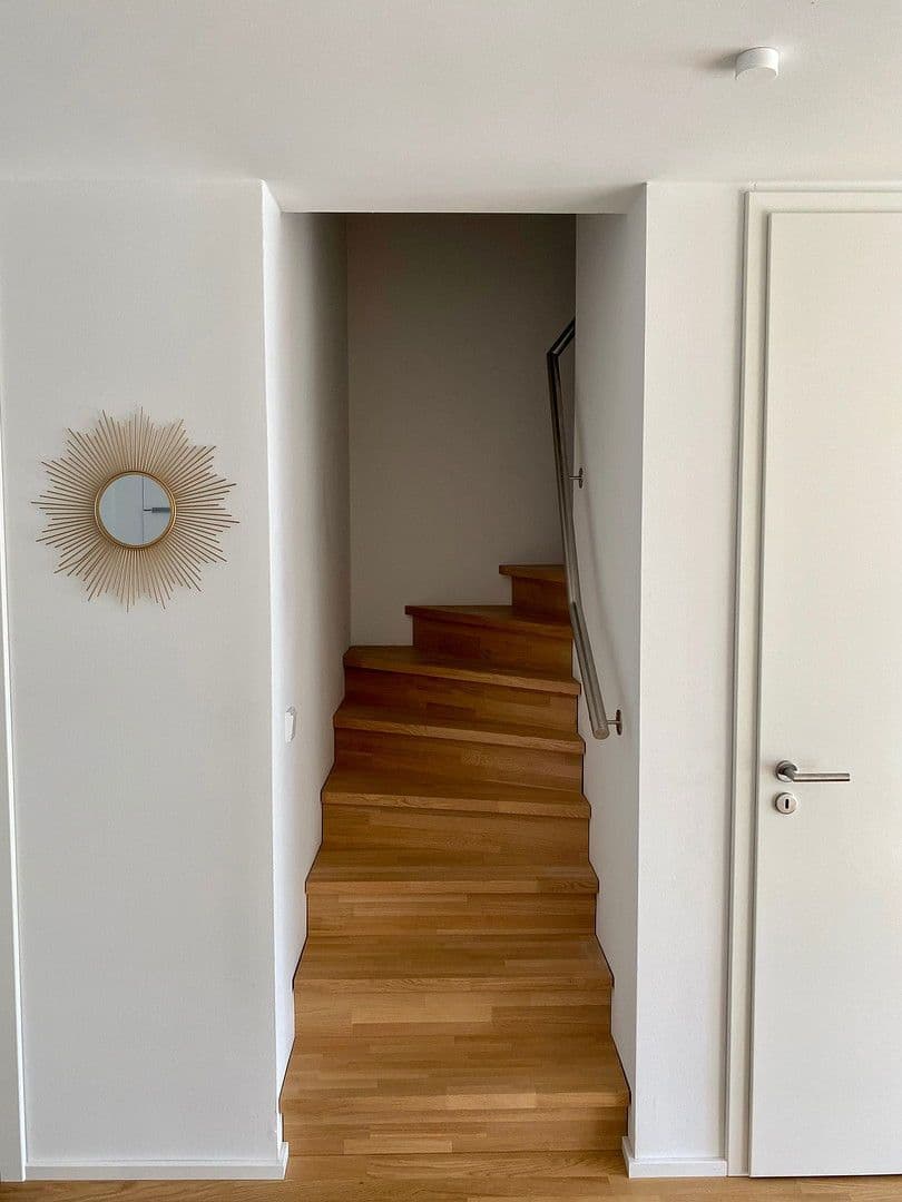 Predaj domu 139 m², pozemek 122 m², Rotkehlchenweg 134, Wiesbaden-Nordenstadt, Hesensko Predaj domu 139 m², pozemek 122 m², Rotkehlchenweg 134, Wiesbaden-Nordenstadt, Hesensko