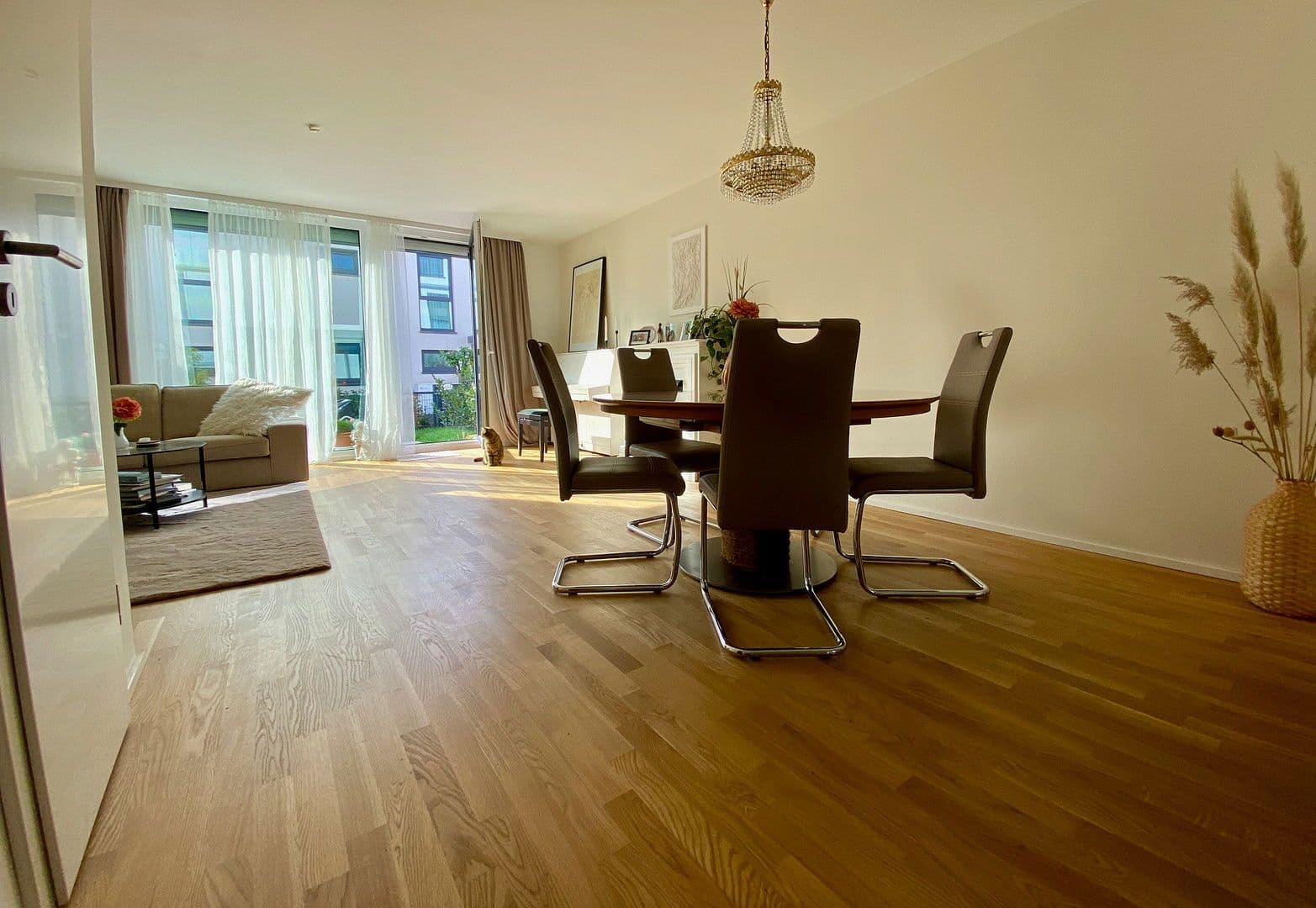 Predaj domu 139 m², pozemek 122 m², Rotkehlchenweg 134, Wiesbaden-Nordenstadt, Hesensko Predaj domu 139 m², pozemek 122 m², Rotkehlchenweg 134, Wiesbaden-Nordenstadt, Hesensko