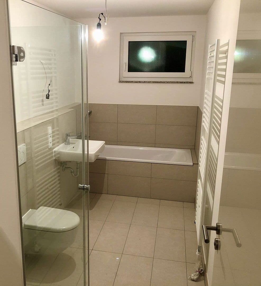 Predaj domu 139 m², pozemek 122 m², Rotkehlchenweg 134, Wiesbaden-Nordenstadt, Hesensko Predaj domu 139 m², pozemek 122 m², Rotkehlchenweg 134, Wiesbaden-Nordenstadt, Hesensko