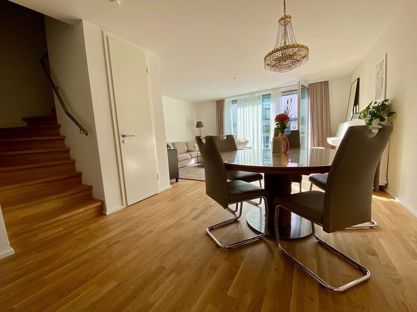 Predaj domu 139 m², pozemek 122 m², Rotkehlchenweg 134, Wiesbaden-Nordenstadt, Hesensko Predaj domu 139 m², pozemek 122 m², Rotkehlchenweg 134, Wiesbaden-Nordenstadt, Hesensko