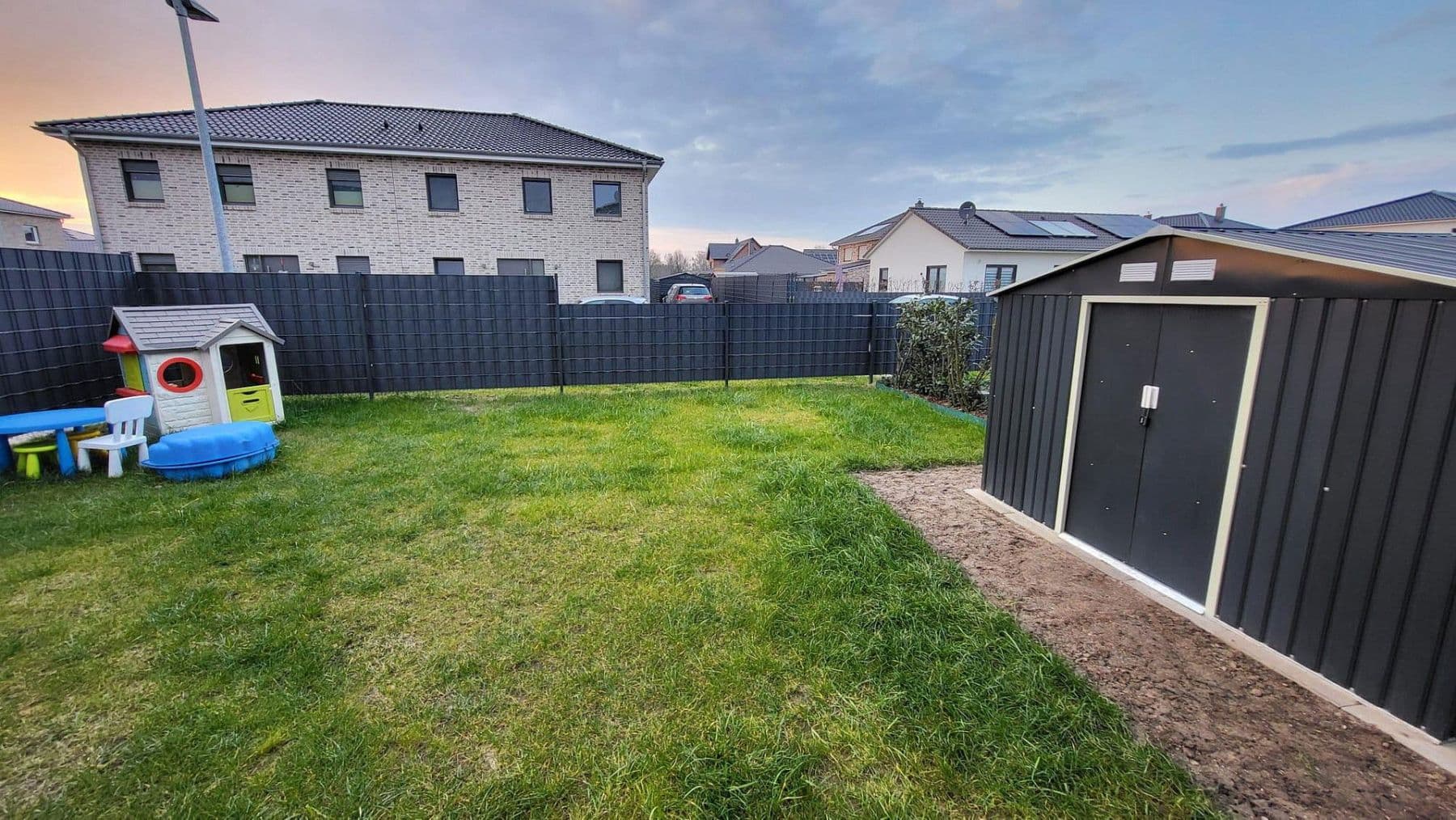 Prenájom domu 135 m², pozemek 666 m², Schwarmstedt, Dolné Sasko Prenájom domu 135 m², pozemek 666 m², Schwarmstedt, Dolné Sasko