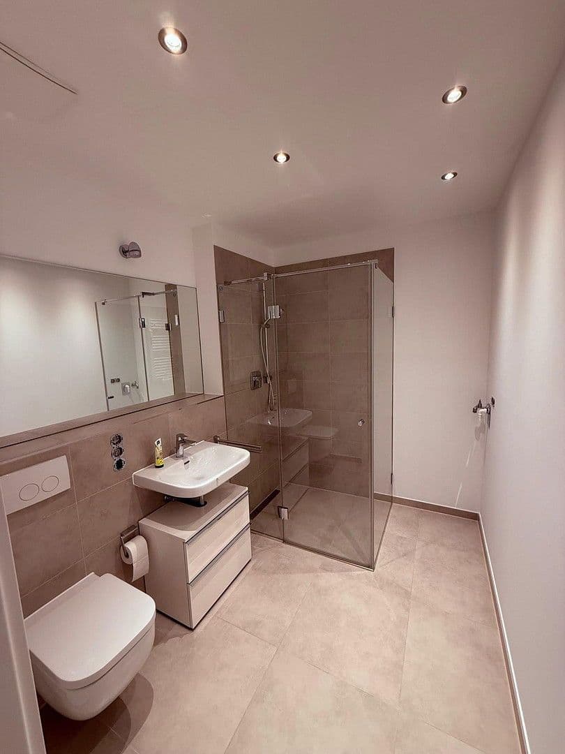 Prenájom bytu 2-izbový 67 m², Metropolitan Park 22, Berlin, Berlín Prenájom bytu 2-izbový 67 m², Metropolitan Park 22, Berlin, Berlín