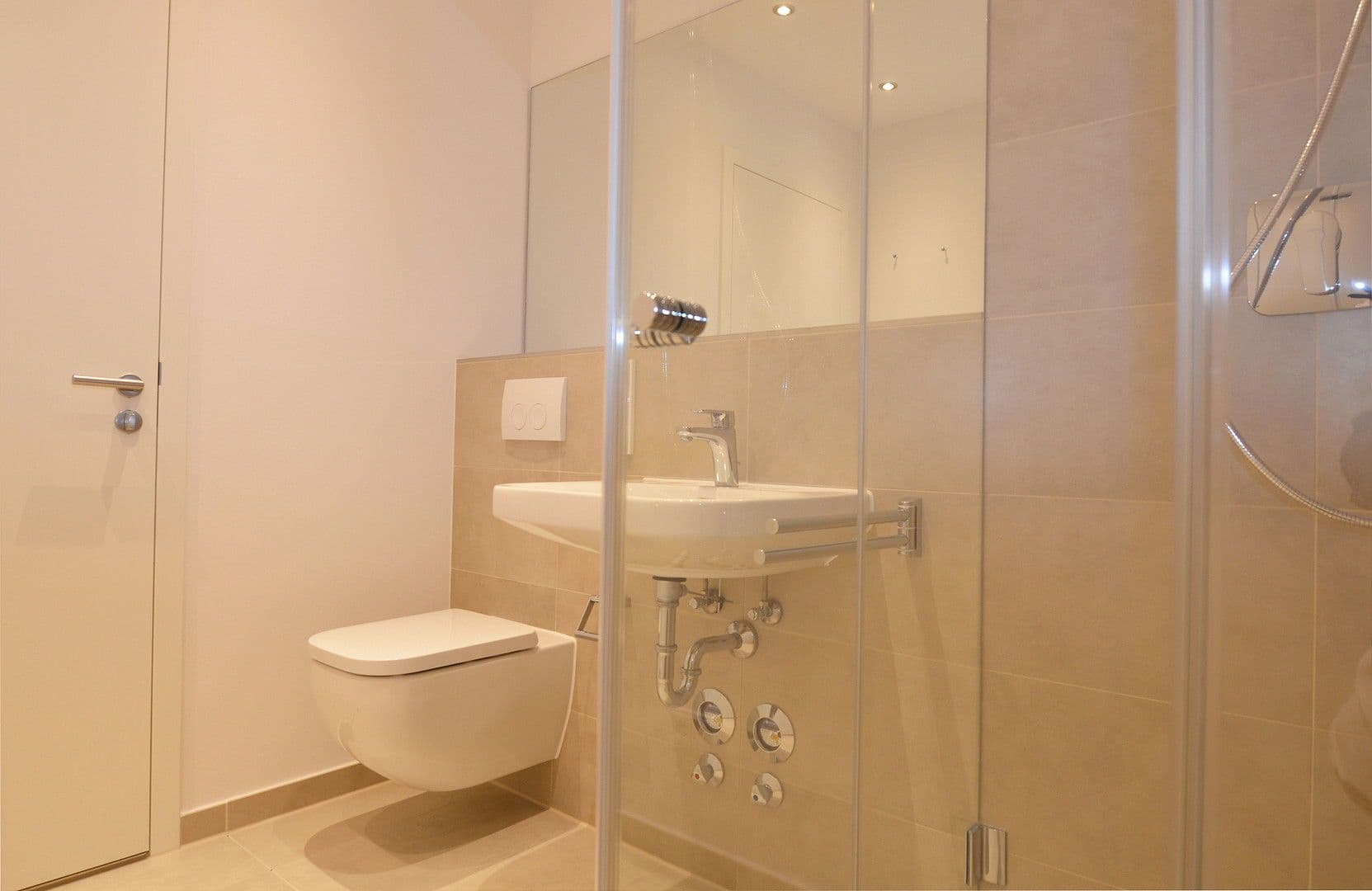 Prenájom bytu 2-izbový 67 m², Metropolitan Park 22, Berlin, Berlín Prenájom bytu 2-izbový 67 m², Metropolitan Park 22, Berlin, Berlín