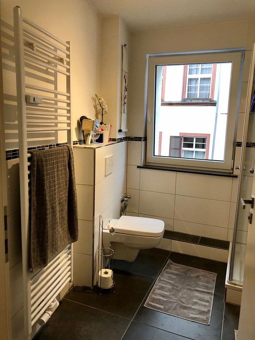 Prenájom bytu 2-izbový 82 m², Karlstraße 1, Aschaffenburg, Bavorsko Prenájom bytu 2-izbový 82 m², Karlstraße 1, Aschaffenburg, Bavorsko