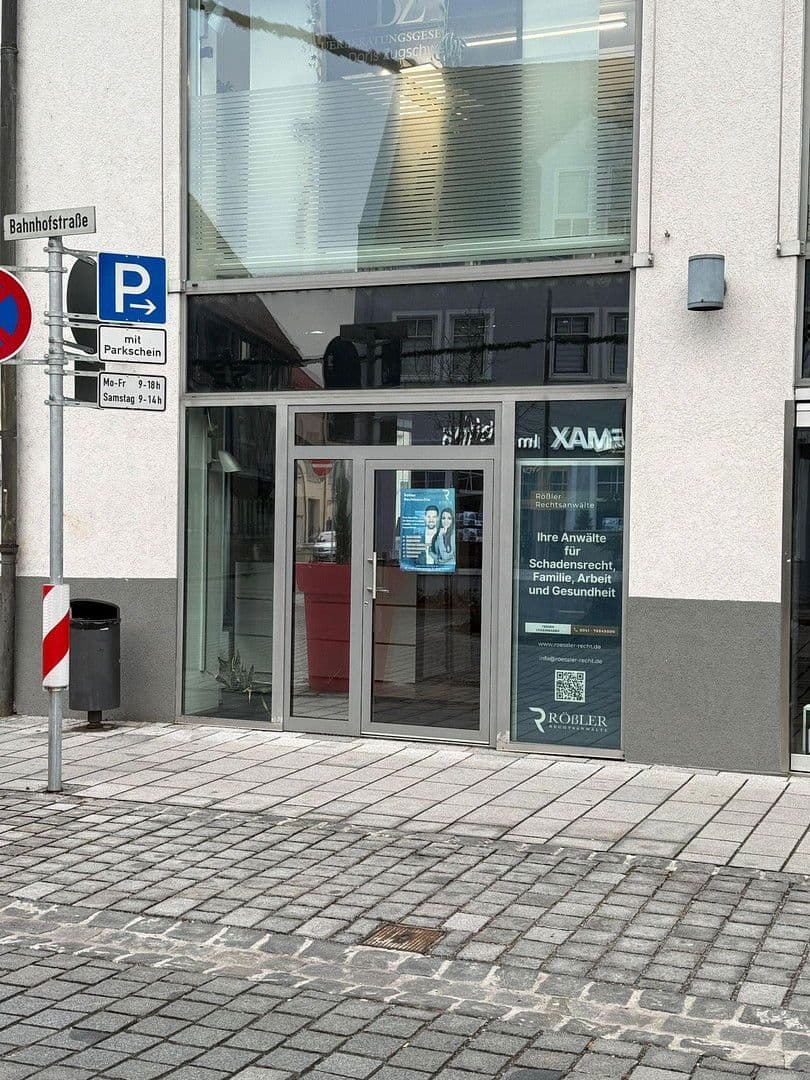 Prenájom nebytového priestoru 77 m², Bahnhofstr. 13, Schwandorf, Bavorsko Prenájom nebytového priestoru 77 m², Bahnhofstr. 13, Schwandorf, Bavorsko
