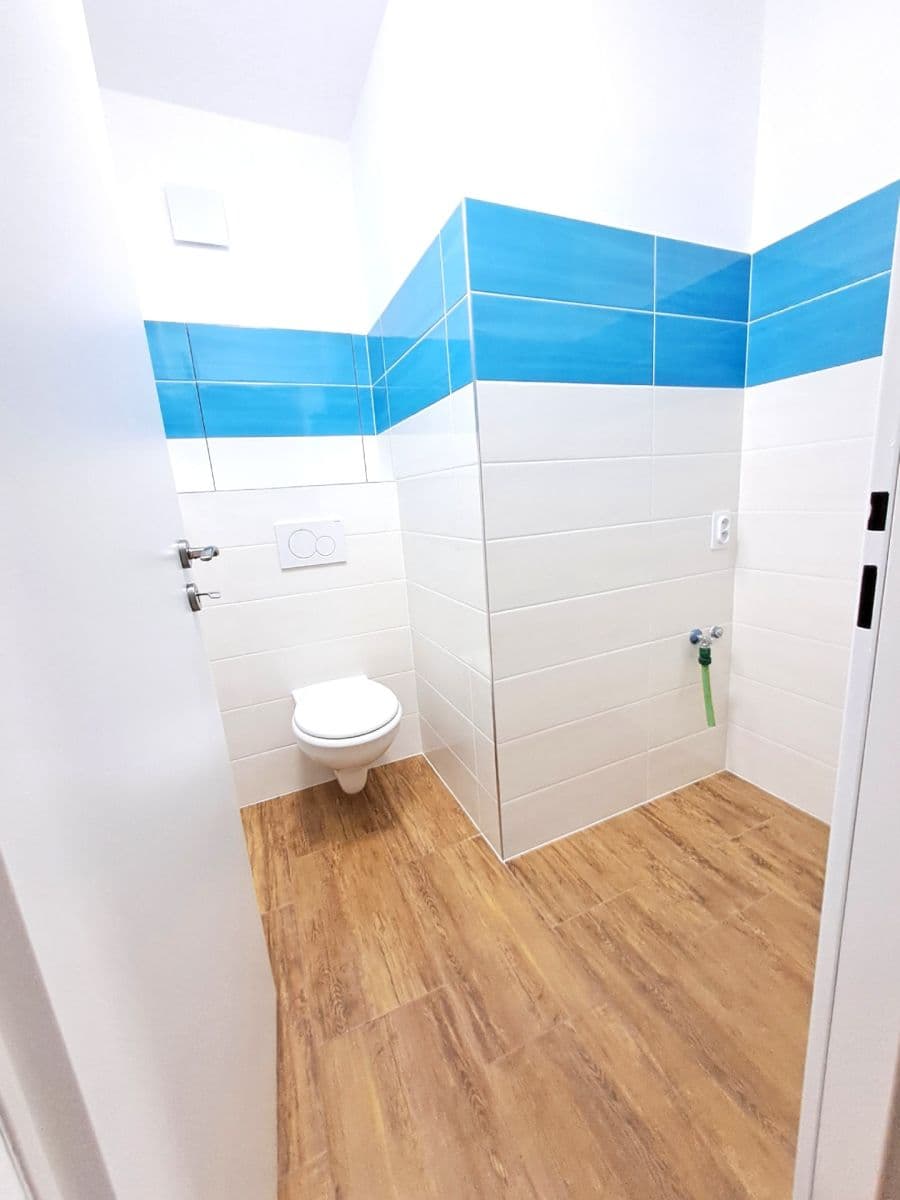 Prenájom bytu 3-izbový 78 m², Šmolíkova, Praha, Praha Prenájom bytu 3-izbový 78 m², Šmolíkova, Praha, Praha