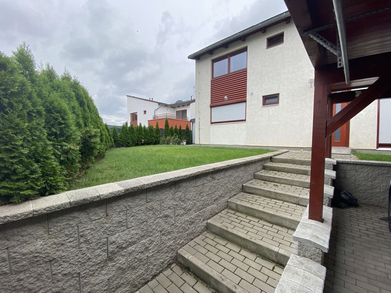 Prenájom bytu 2-izbový 55 m², Leknínová, Říčany, Středočeský kraj Prenájom bytu 2-izbový 55 m², Leknínová, Říčany, Středočeský kraj