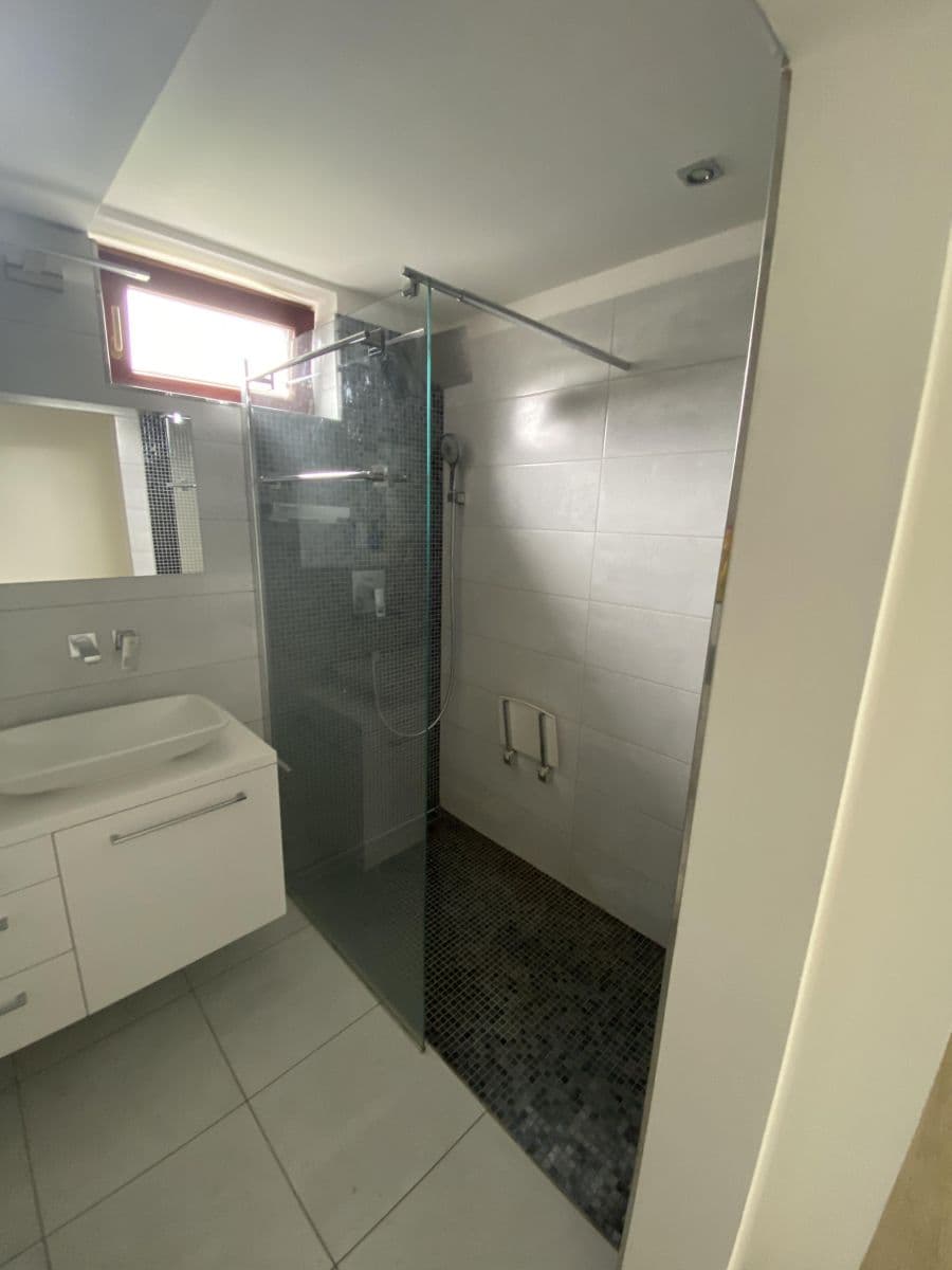 Prenájom bytu 2-izbový 55 m², Leknínová, Říčany, Středočeský kraj Prenájom bytu 2-izbový 55 m², Leknínová, Říčany, Středočeský kraj