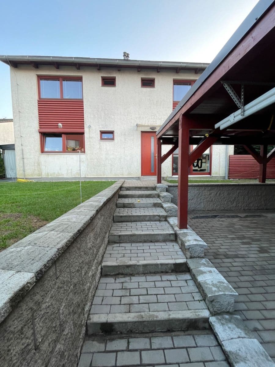 Prenájom bytu 2-izbový 55 m², Leknínová, Říčany, Středočeský kraj Prenájom bytu 2-izbový 55 m², Leknínová, Říčany, Středočeský kraj